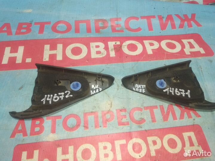 Уголок двери внутренний Ситроен С4 В7