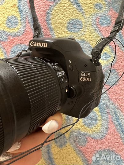 Зеркальный фотоаппарат canon 600d