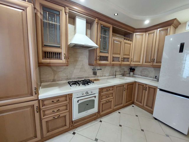 2-к. квартира, 65 м², 7/10 эт.