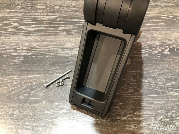 Подлокотник USB polo rapid