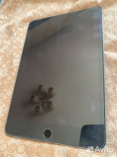 Продам iPad Mini 5 (2019) Wi-Fi + Cellular 256 Gb