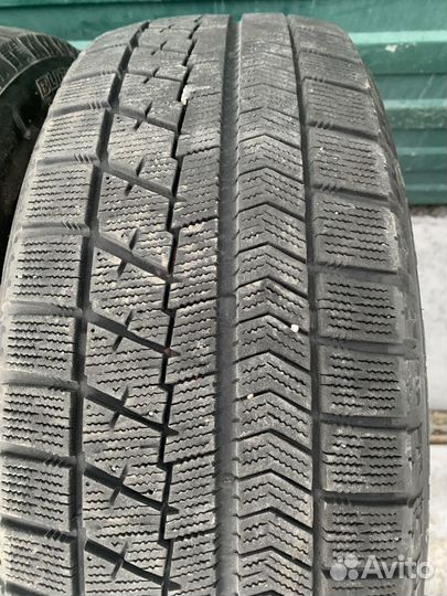 Bridgestone Blizzak VRX 215/60 R17 96Q