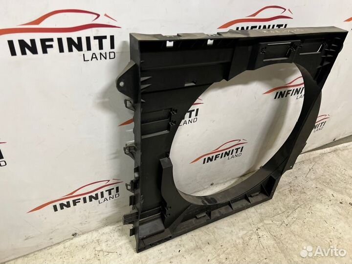 Диффузор радиатора Infiniti Qx80/Qx56 Z62