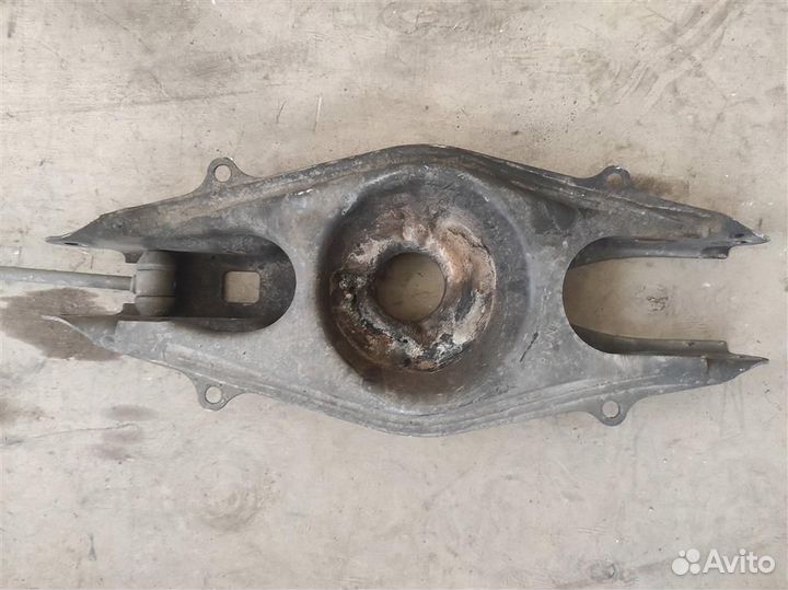 Рычаг задний Mercedes-Benz CLS W218