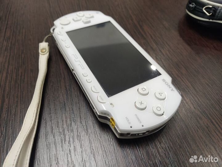 Прошитая PSP 1004 16Gb+куча игр