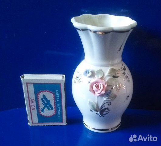 Ваза фарфоровая (ручная работа, Кисловодск)