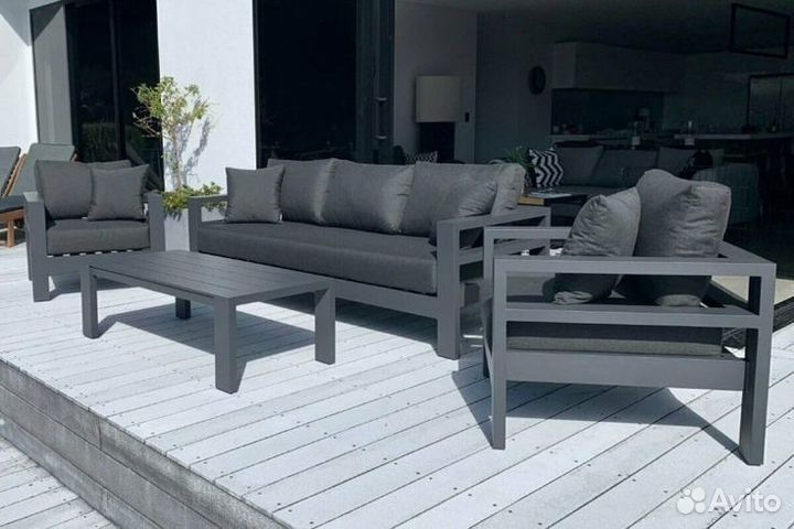 Комплект уличной мебели под заказ