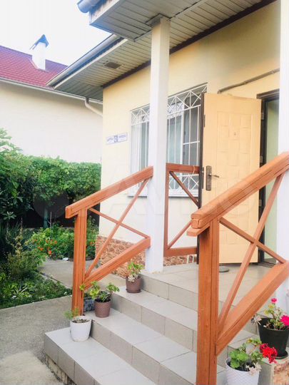 Дом 35 м² на участке 3 сот.