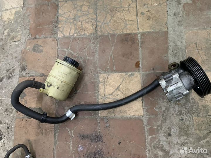 Насос гур, бачок гур Рено Renault