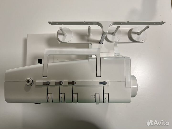 Распошивальная машина Janome CoverPro D Max бу