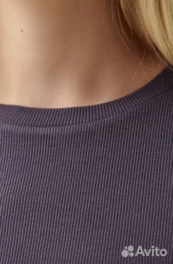 Лонгслив укороченный befree