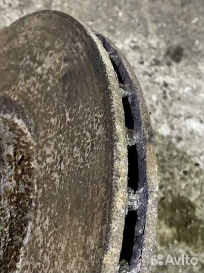 Диски тормозные передние Alfa Romeo 166 2.5