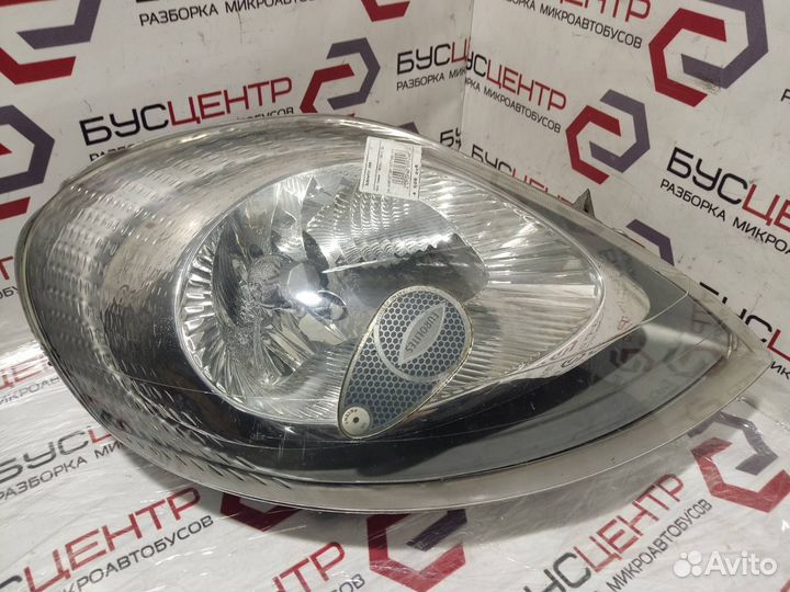 Фара правая Рено Трафик 00-06 год