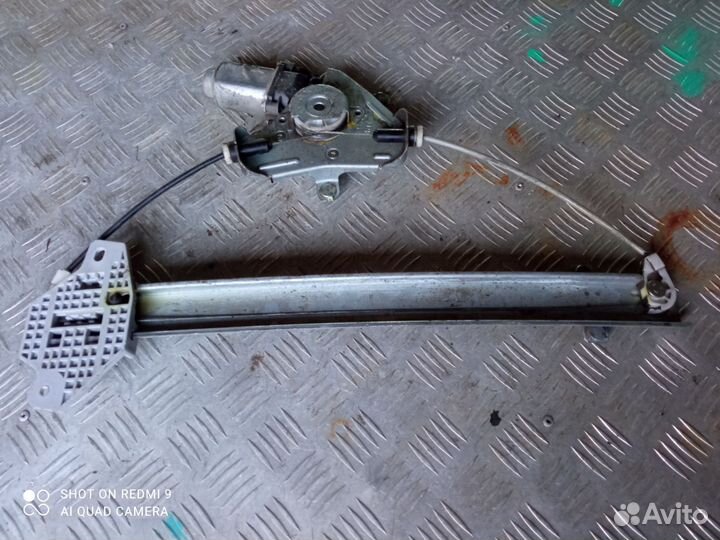 Стеклоподъёмник передний правый Hyundai Solaris 1