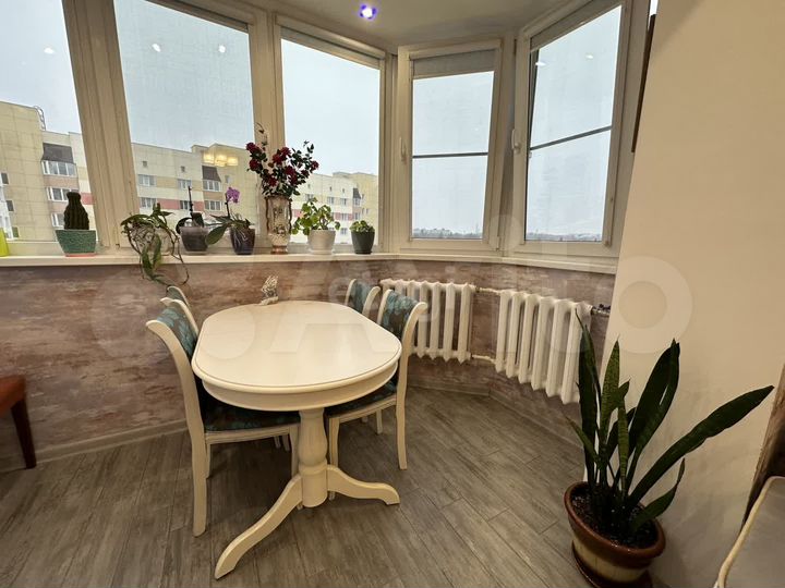 1-к. квартира, 42 м², 8/10 эт.