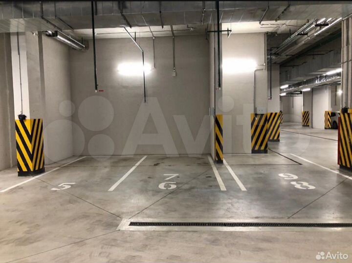 Машиноместо, 16 м²