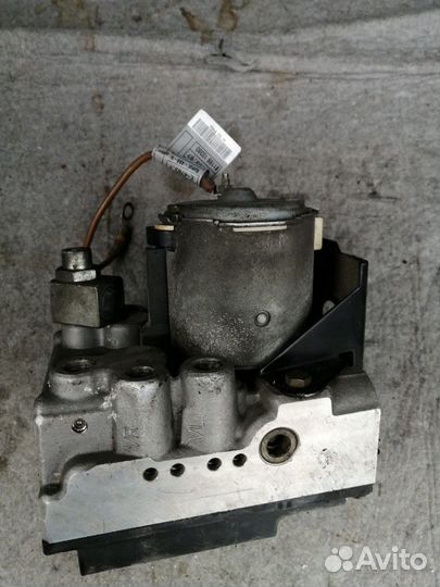 Блок ABS BMW 520