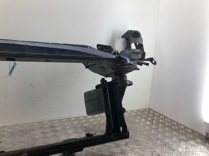 Передняя панель (телевизор) Land Rover Discovery 3