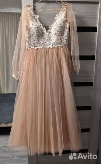 Вечернее платье в пол 42-44 размера