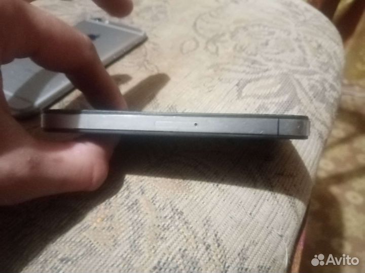 iPhone 6S, 32 ГБ