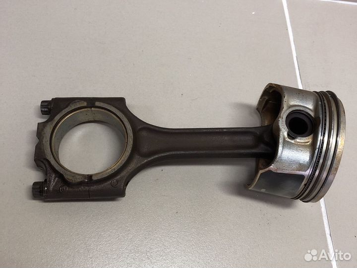 Поршень шатун 31251468 Volvo S40 2.4 20V B5244S4