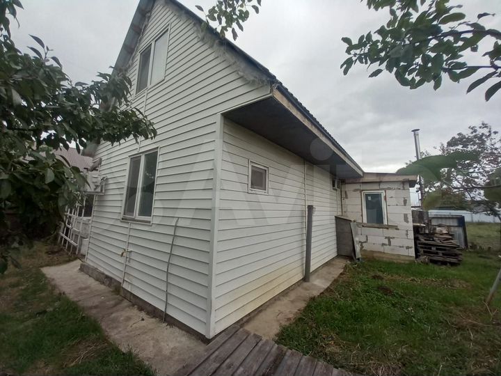 Дом 64,9 м² на участке 6 сот.