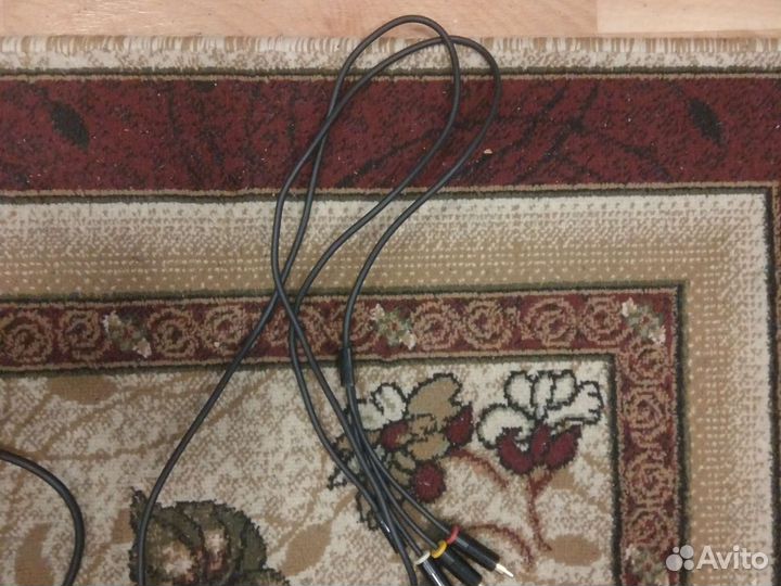 Xbox 360e 2016 в хорошем состоянии