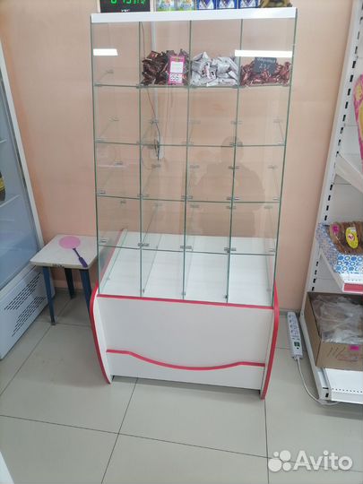 Стеклянная витрина бу