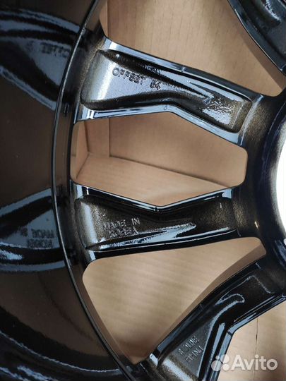 Оригинальные новые литые диски R20 Sorento MQ4