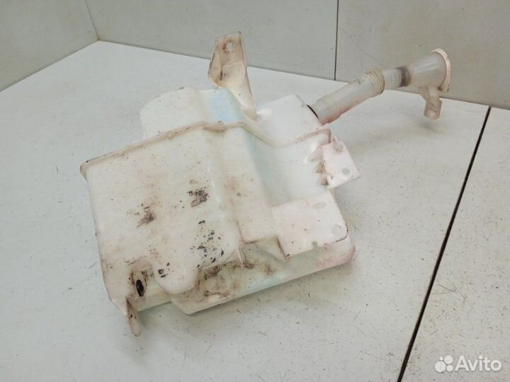 Бачок омывателя лобового стекла Mitsubishi Lancer