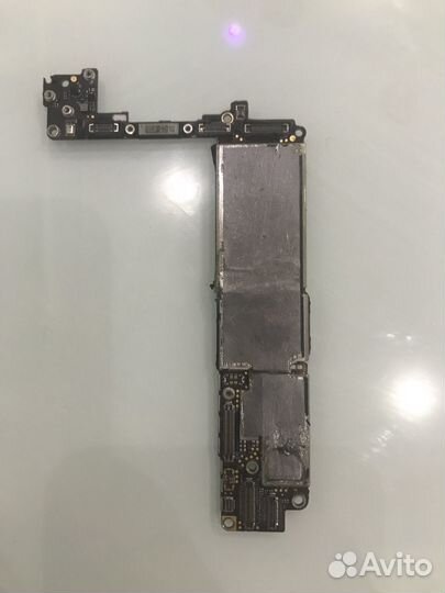 Материнская плата iPhone 8 64gb