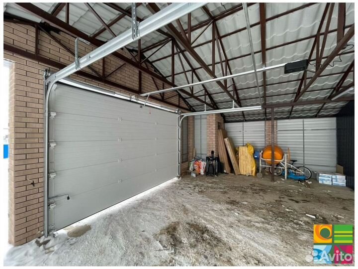 Секционные ворота alutech