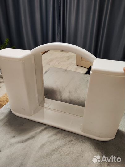 Полочка для ванной с зеркалом