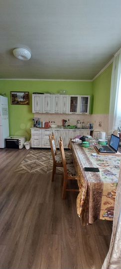 Дом 95 м² на участке 4 сот.