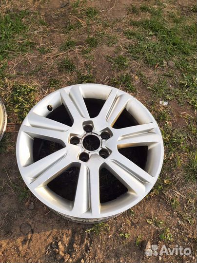 Литые диски r17 на Ауди