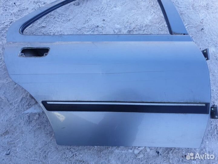 Дверь задняя правая Peugeot 406 Пежо 9008G2 седан