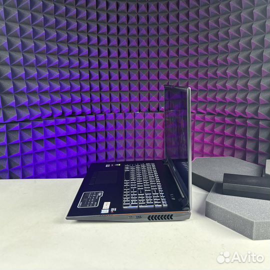 Игровой ноутбук Hasee i7/RTX2070/17.3/144Hz