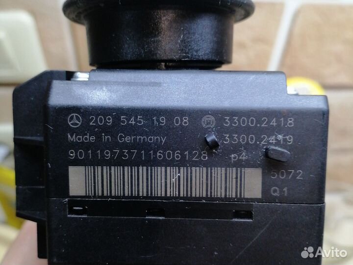 Замок зажигания с ключами