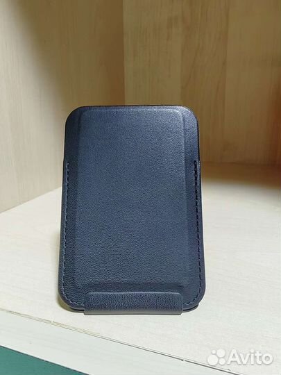 Картхолдер магнитный