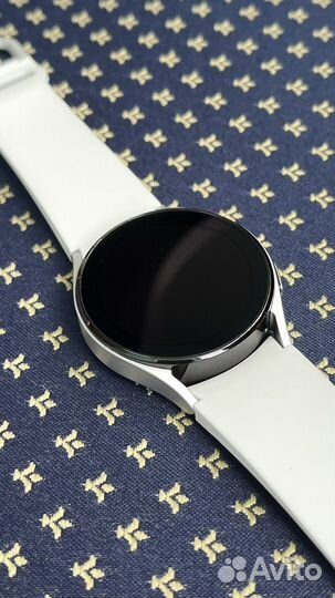 Samsung Galaxy Watch 4
