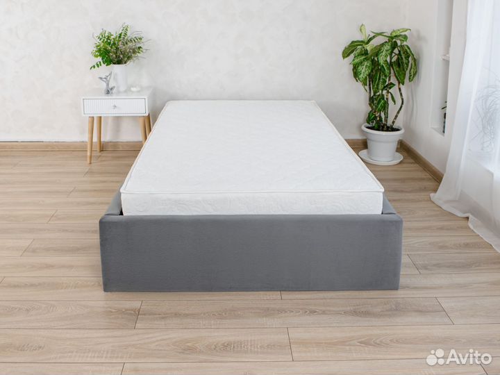 Кровать с матрасом 120 на 200