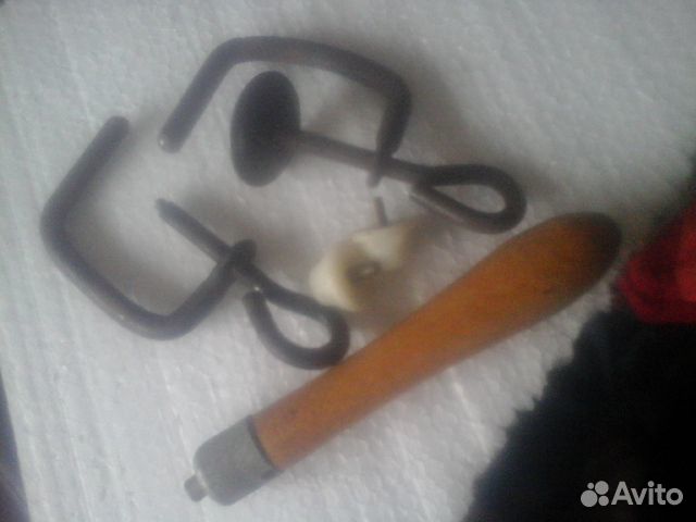 Металлические накладки на замок, полочки для ванны