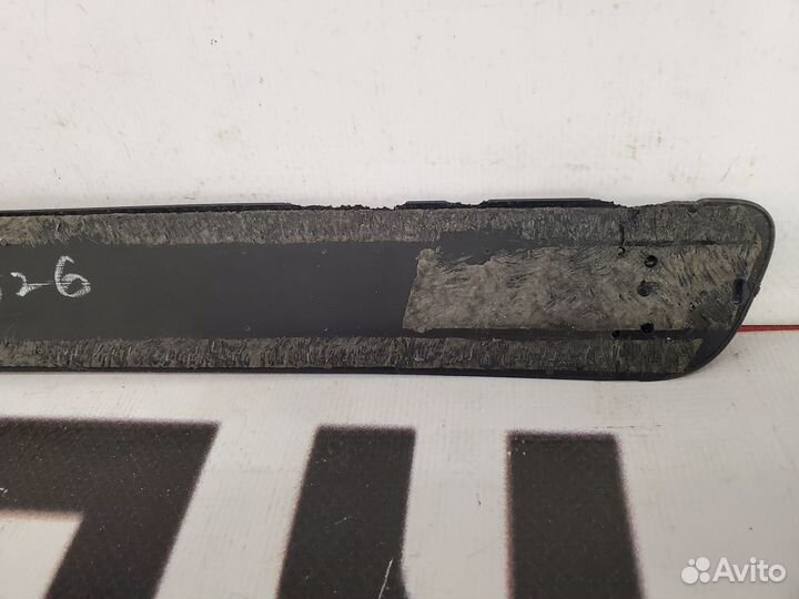 Молдинг двери задней правой Nissan Almera N15 95-0