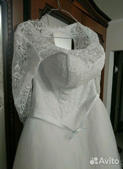 Свадебное платье