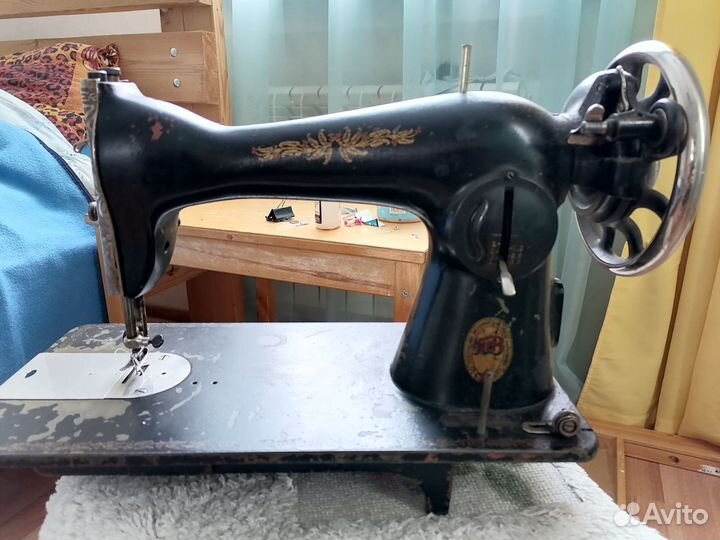 Швейная машинка подольская
