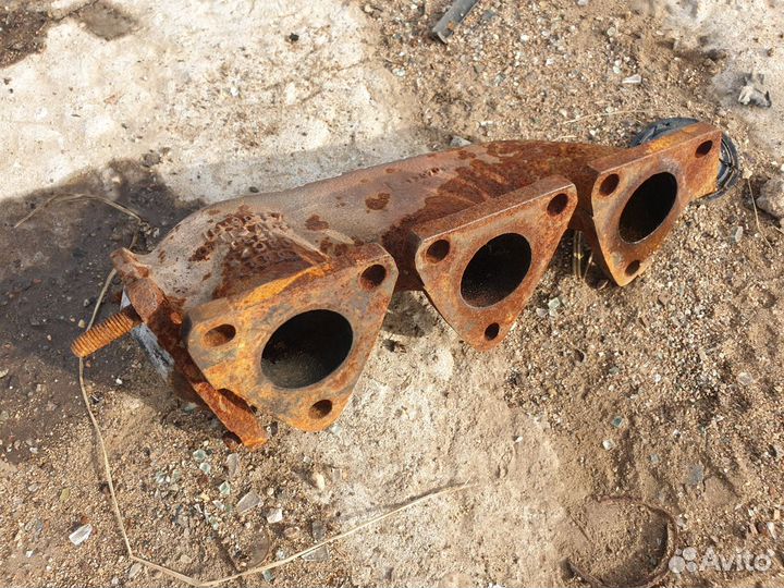 Выпускной коллектор левый v6 3.0 BBJ ASN a6 c5 c6