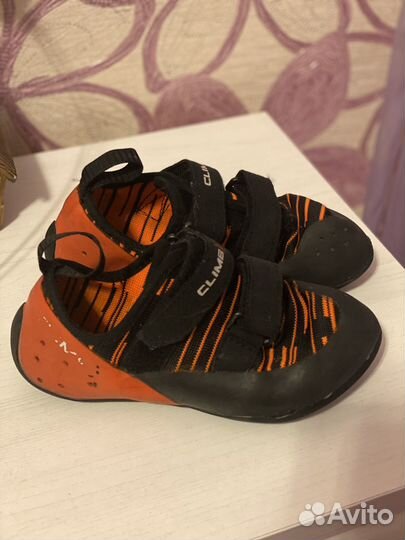 Скальные туфли 32