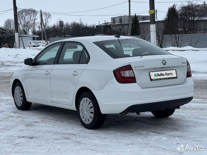 Skoda Rapid 1.6 AT, 2018, 235 000 км