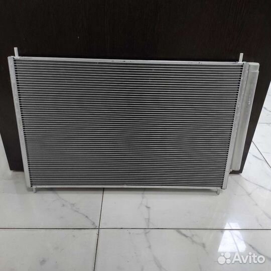 Радиатор кондиционера Toyota Auris