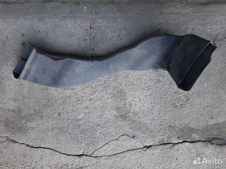 Воздуховод Mercedes-Benz S221 левый